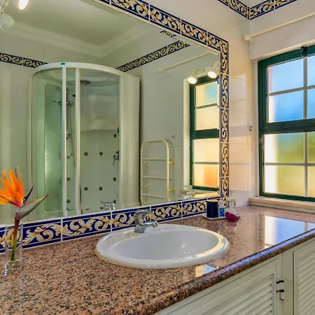 Quinta Amoreira - Refugio Adultos Farm stay *
