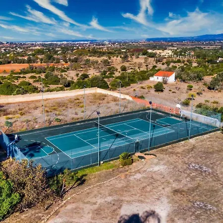 Farm stay Quinta Amoreira - Refugio Adultos *