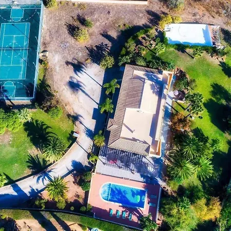 Farm stay Quinta Amoreira - Refugio Adultos Carvoeiro (Lagoa)