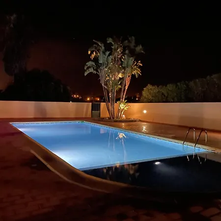 Κατάλυμα σε φάρμα Quinta Amoreira - Refugio Adultos