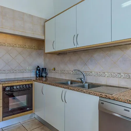 Farm stay Quinta Amoreira - Refugio Adultos *